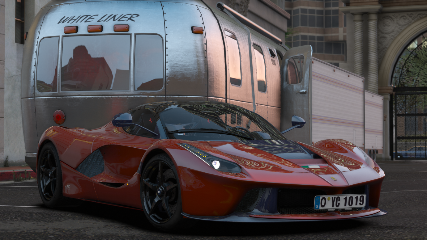 Ferrari LaFerrari Aperta