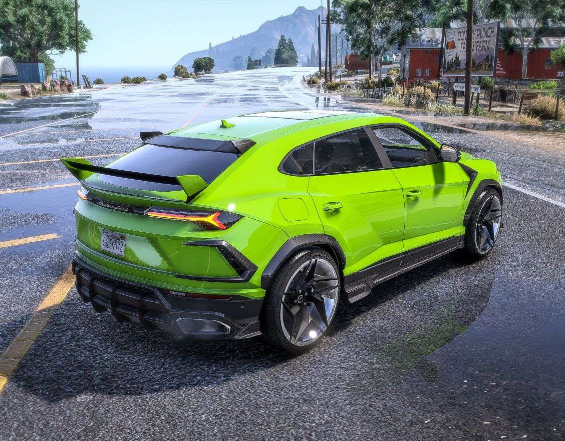 Lamborghini Urus Topcar Submarine KG