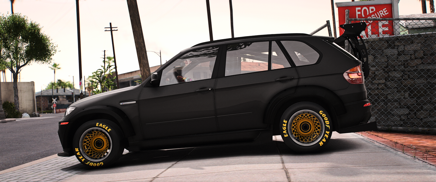 2011 BMW X5M Drag